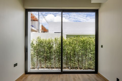 Villa in Phuket, Thailand 3 bedrooms № 154941 - photo 22
