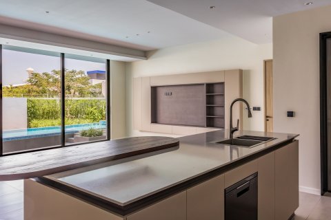 Villa in Phuket, Thailand 3 bedrooms № 154941 - photo 15