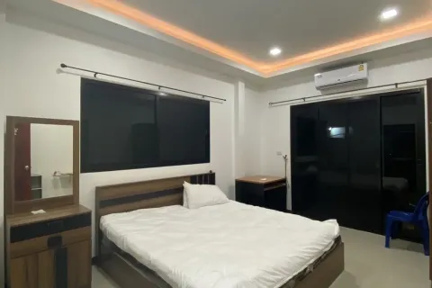 House in Pattaya, Thailand 3 bedrooms № 154940 - photo 12