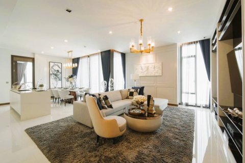 Condo in Bangkok, Thailand, 3 bedrooms  № 180946 - photo 7