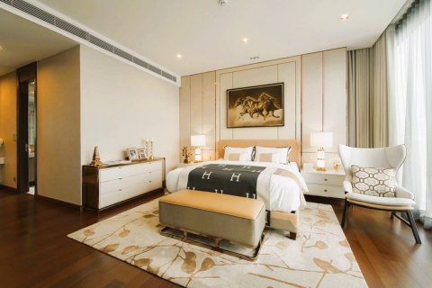 Condo in Bangkok, Thailand, 3 bedrooms  № 180946 - photo 15
