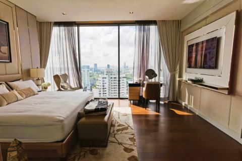 Condo in Bangkok, Thailand, 3 bedrooms  № 180946 - photo 13