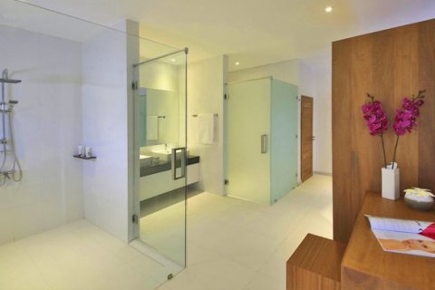 Commercial property in Ko Samui, Thailand 2250 sq.m. № 180941 - photo 10