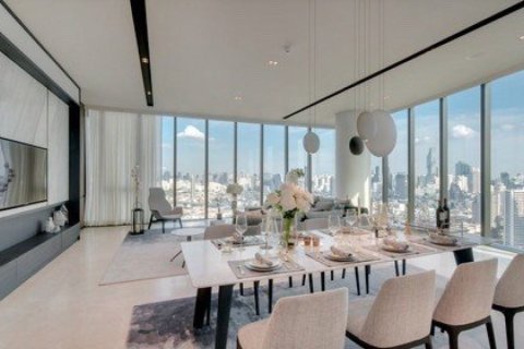 Condo in Bangkok, Thailand, 3 bedrooms  № 180943 - photo 2