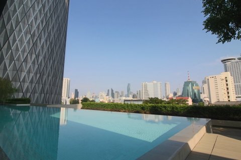 Condo in Bangkok, Thailand, 3 bedrooms  № 180943 - photo 29