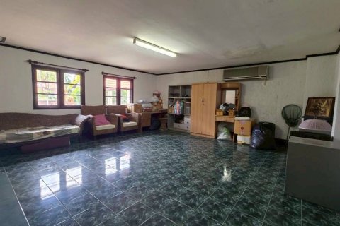 House in Hang Dong, Thailand 5 bedrooms № 158399 - photo 3