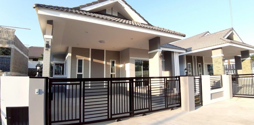 Maison à Hang Dong, Thaïlande 3 chambres № 158393