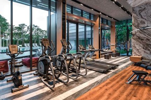 Кондоминиум с 2 спальнями в Бангкапи, Бангкок, Таиланд № 152677 - фото 19