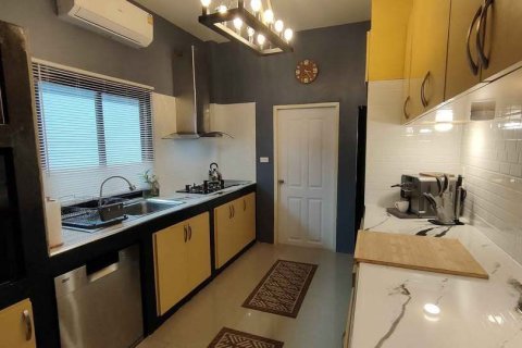 House in Pattaya, Thailand 3 bedrooms № 152680 - photo 6
