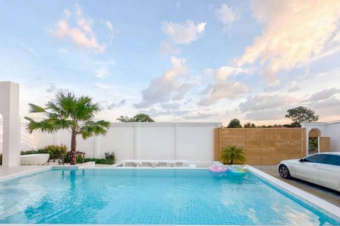 Вилла в Паттайе, Таиланд с 5 спальнями  № 152678 - фото 3