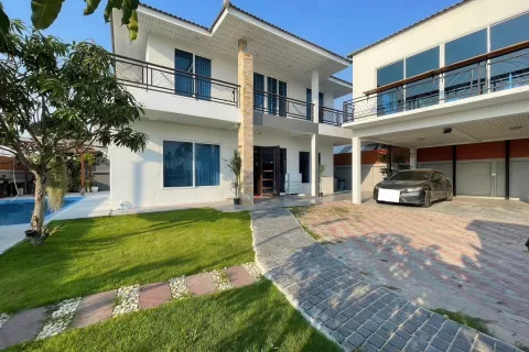 Villa à Pattaya, Thaïlande 4 chambres № 155672 - photo 11