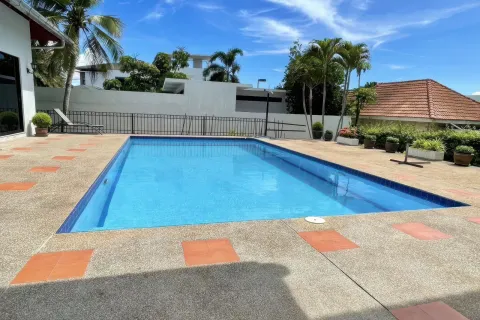 Villa à Pattaya, Thaïlande 5 chambres № 155669 - photo 7