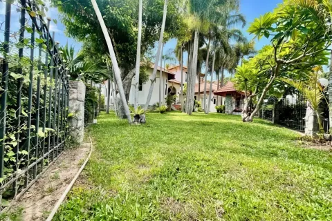 Villa à Pattaya, Thaïlande 5 chambres № 155669 - photo 11