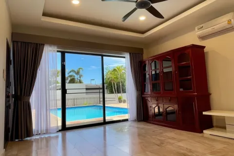 Villa à Pattaya, Thaïlande 5 chambres № 155669 - photo 23