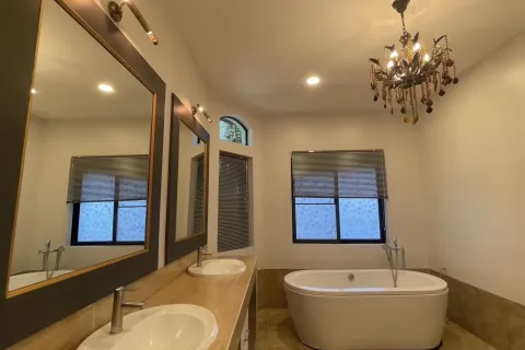 Villa à Pattaya, Thaïlande 5 chambres № 155669 - photo 27