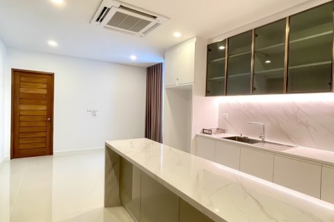 Дом в Паттайе, Таиланд с 6 комнатами  № 155667 - фото 6