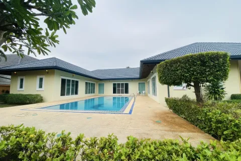 Villa à Pattaya, Thaïlande 4 chambres № 155671 - photo 1