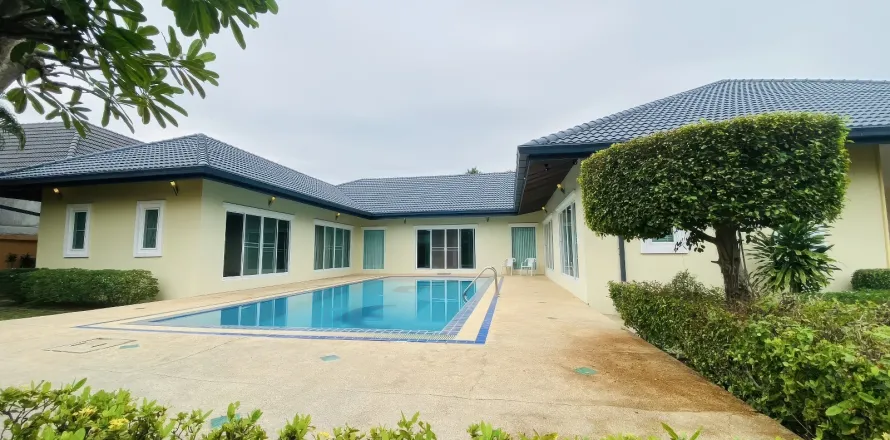 Villa à Pattaya, Thaïlande 4 chambres № 155671