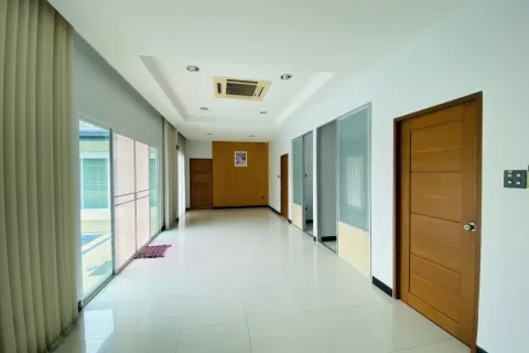 Villa à Pattaya, Thaïlande 4 chambres № 155671 - photo 11