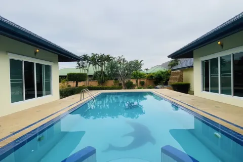 Villa à Pattaya, Thaïlande 4 chambres № 155671 - photo 14