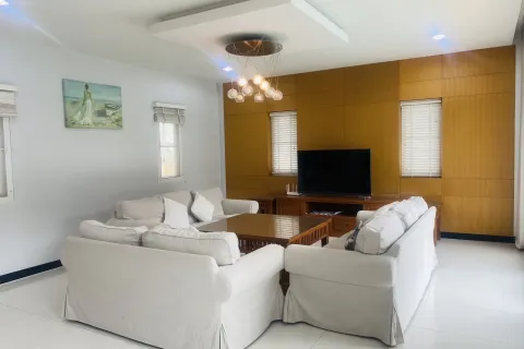 Villa à Pattaya, Thaïlande 4 chambres № 155671 - photo 13