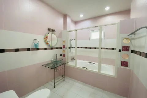 Villa à Pattaya, Thaïlande 4 chambres № 155671 - photo 27