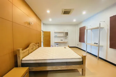 Villa à Pattaya, Thaïlande 4 chambres № 155671 - photo 30