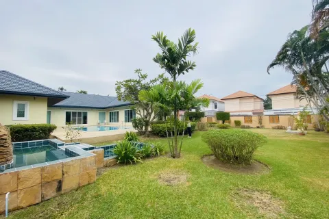 Villa à Pattaya, Thaïlande 4 chambres № 155671 - photo 7