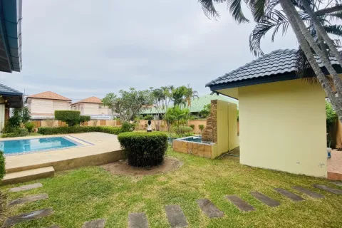 Villa à Pattaya, Thaïlande 4 chambres № 155671 - photo 6