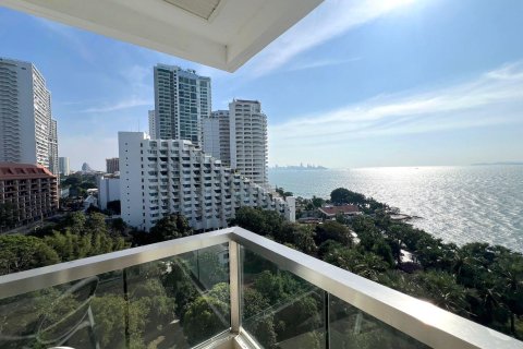 Apartment in Pattaya, Thailand 2 bedrooms № 155666 - photo 1