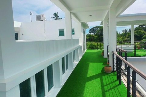 Villa in Pattaya, Thailand 4 bedrooms № 155670 - photo 20