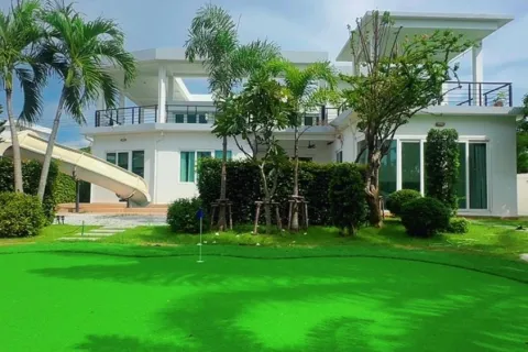 Villa in Pattaya, Thailand 4 bedrooms № 155670 - photo 27