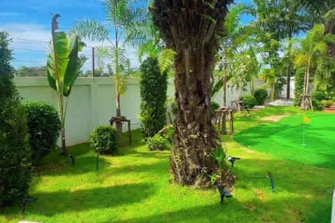 Villa in Pattaya, Thailand 4 bedrooms № 155670 - photo 25