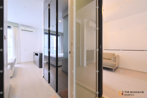 Condo in Bangkok, Thailand, 1 bedroom № 199819 - photo 2