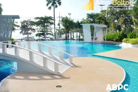 Condominio de 1 dormitorio en Jomtien Beach, Pattaya, Tailandia № 210739 - foto 2