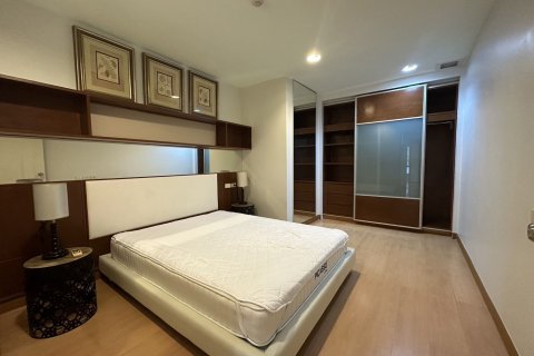 Кондоминиум с 3 спальнями в Сатхоне, Бангкок, Таиланд № 163254 - фото 13