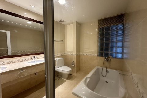 Кондоминиум с 3 спальнями в Сатхоне, Бангкок, Таиланд № 163254 - фото 8