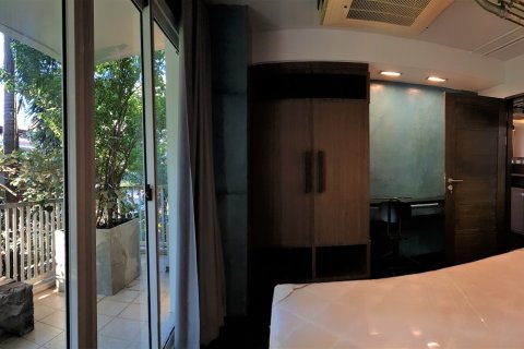 Condo à Watthana, Bangkok, Thaïlande, 3 chambres № 200619 - photo 3