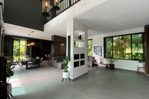 House in Chiang Mai, Thailand 6 bedrooms № 160095 - photo 23