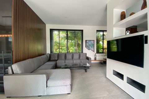 House in Chiang Mai, Thailand 6 bedrooms № 160095 - photo 3