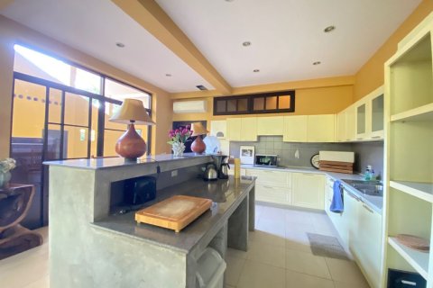 Дом в Чиангмае, Таиланд с 7 спальнями  № 160098 - фото 7