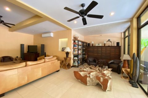 Дом в Чиангмае, Таиланд с 7 спальнями  № 160098 - фото 10