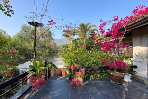 House in Chiang Mai, Thailand 4 bedrooms № 160093 - photo 2
