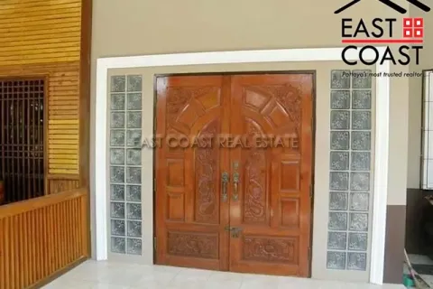 Casa de 3 dormitorios en Pattaya, Tailandia № 213777 - foto 13