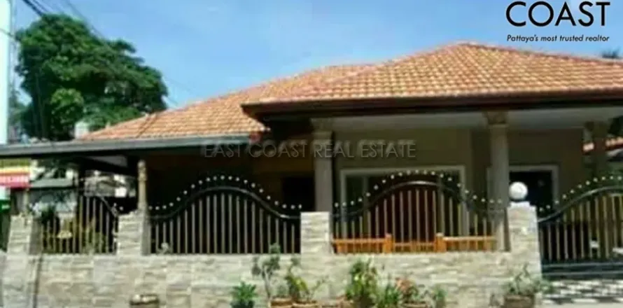 Casa de 3 dormitorios en Pattaya, Tailandia № 213777