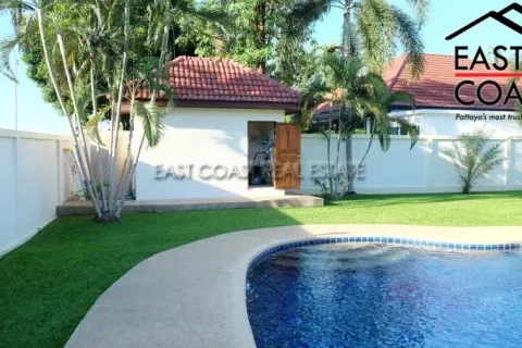 Casa de 3 dormitorios en Pattaya, Tailandia № 213780 - foto 16