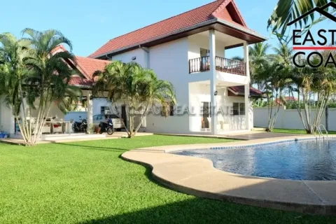 Casa de 3 dormitorios en Pattaya, Tailandia № 213780 - foto 10