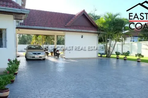 Casa de 3 dormitorios en Pattaya, Tailandia № 213780 - foto 3