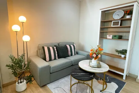 Studio dans le Condo à Bang Rak, Bangkok, Thaïlande  № 167608