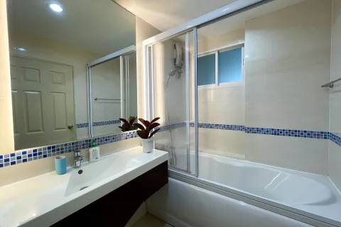 Studio in the Condo in Bang Rak, Bangkok, Thailand № 167608 - photo 5